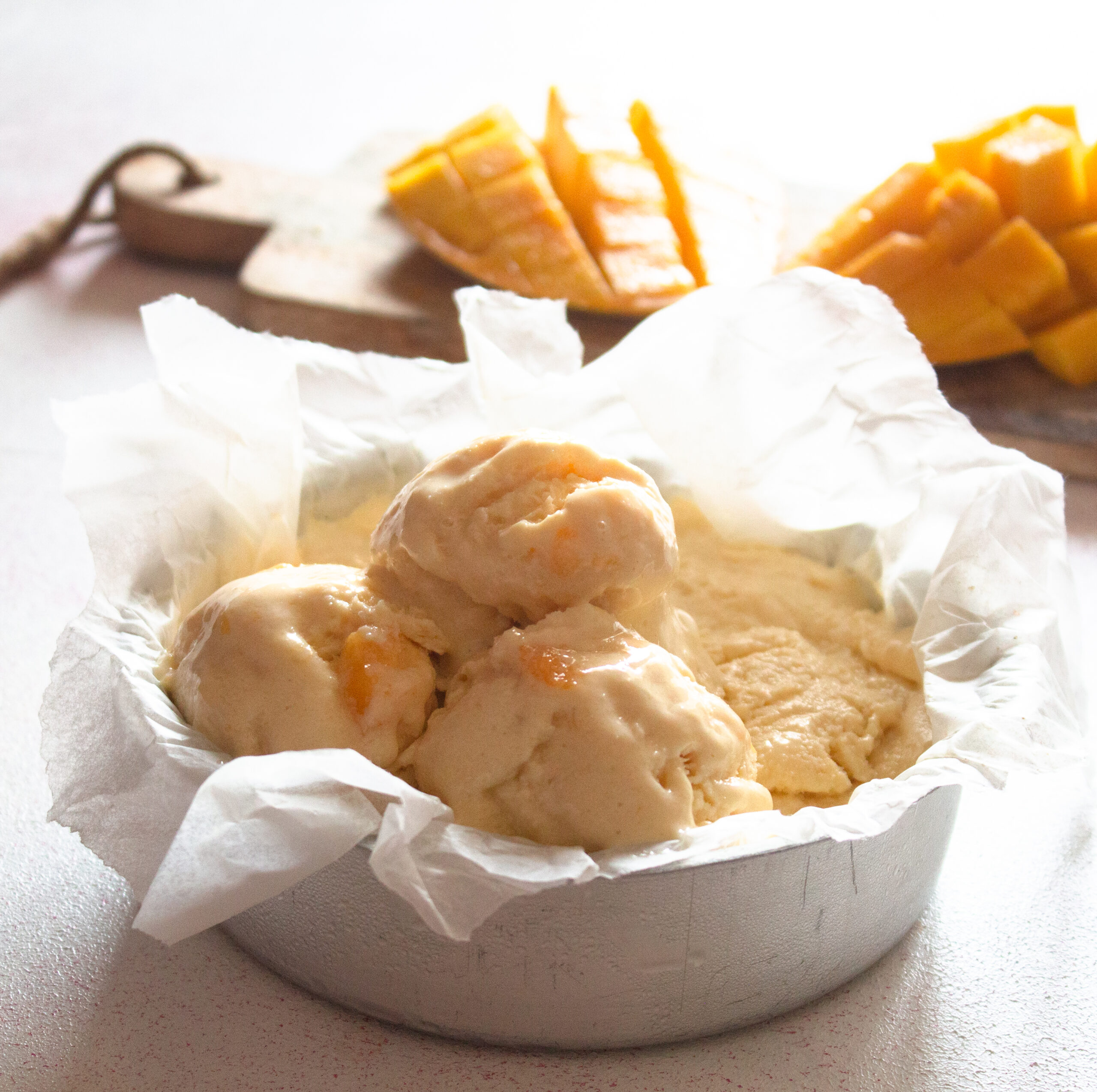 Easy Eggless and No-Churn Mango Ice-cream